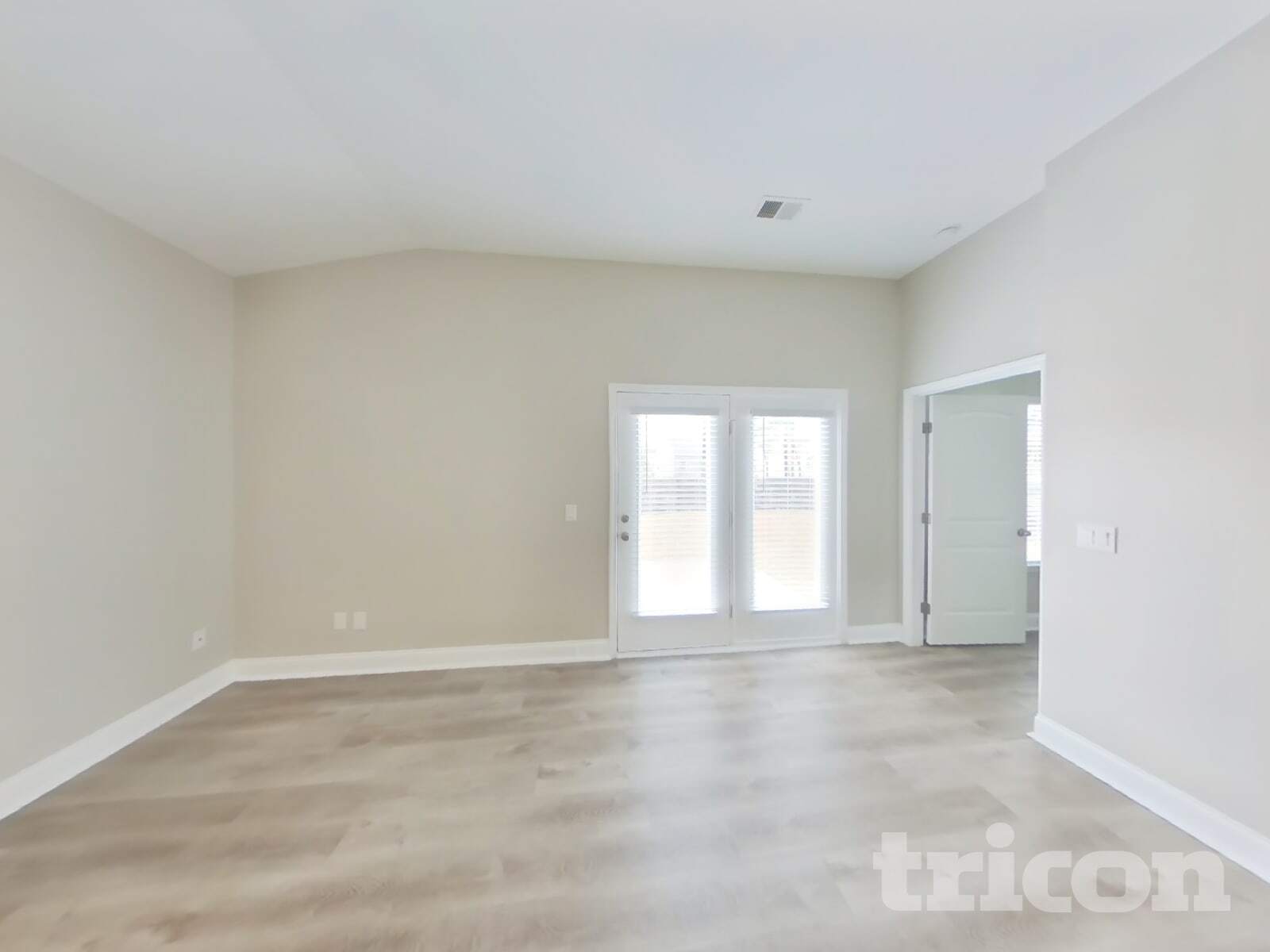 Building Photo - 240 Fox Squirrel Cir