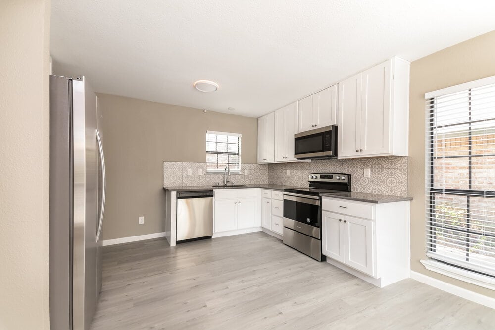 Building Photo - 4044 Windhaven Ln