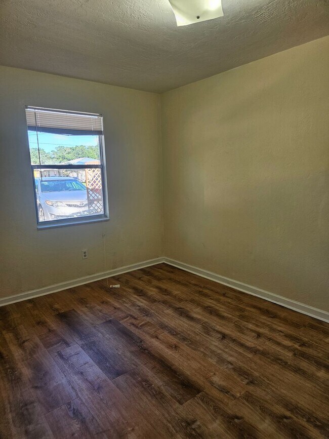 Building Photo - 3884 Osprey Cir