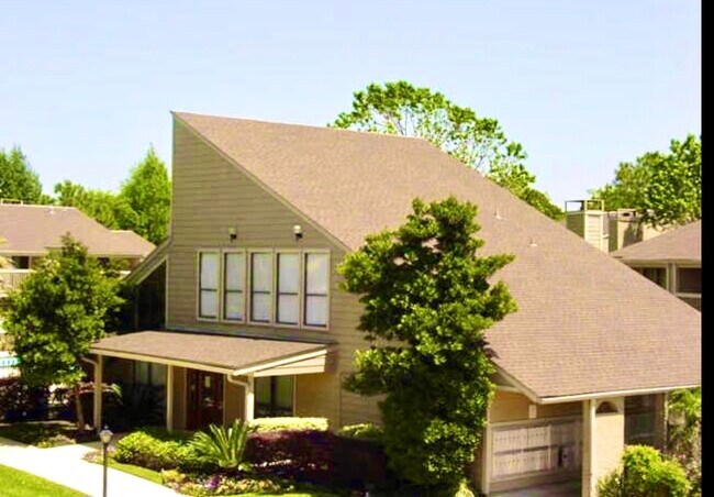 Building Photo - 9317 Pagewood Ln