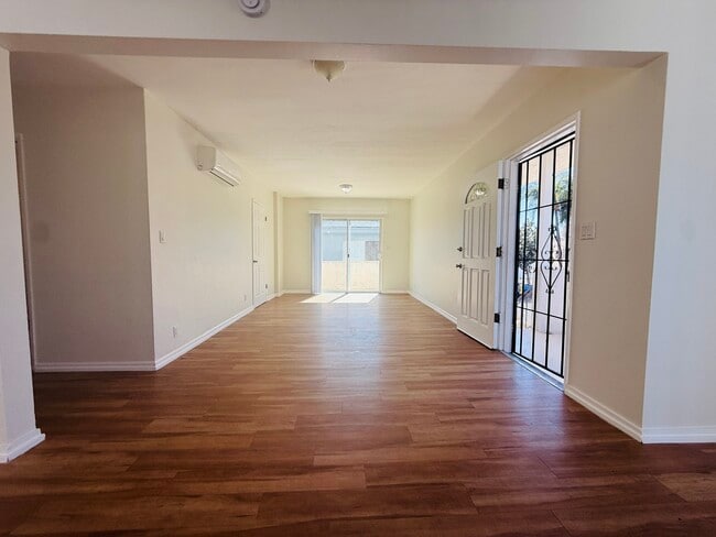 Building Photo - 818 Shenandoah St