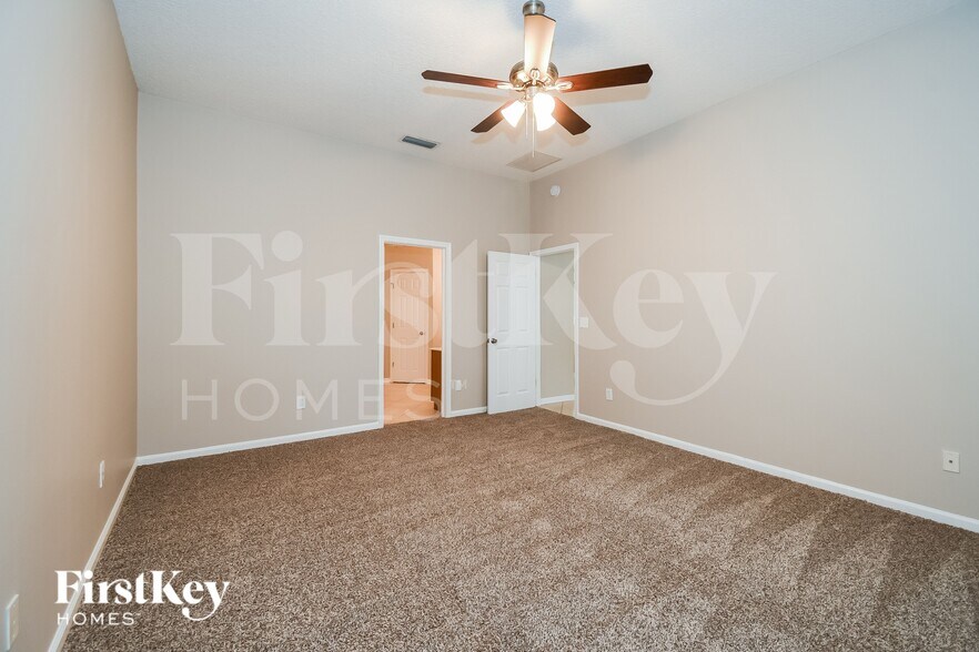 Building Photo - 14049 Red Rock Lake Dr