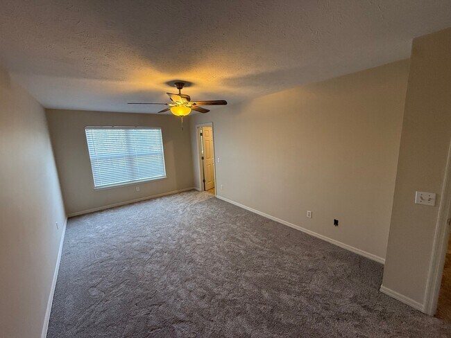 Building Photo - 6588 Harbour Blvd