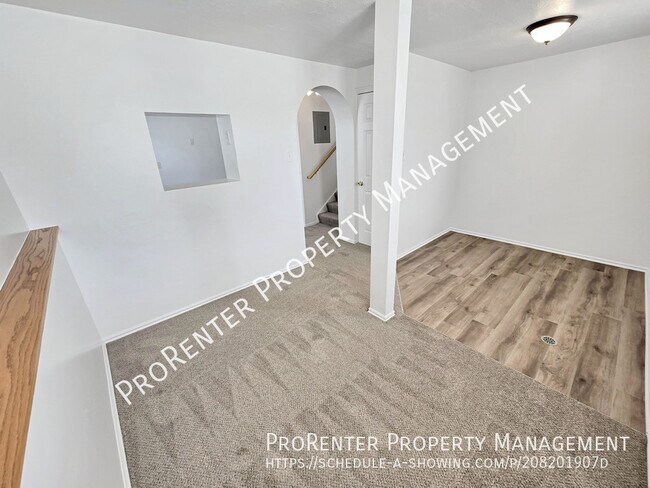 Building Photo - 4409 900 W