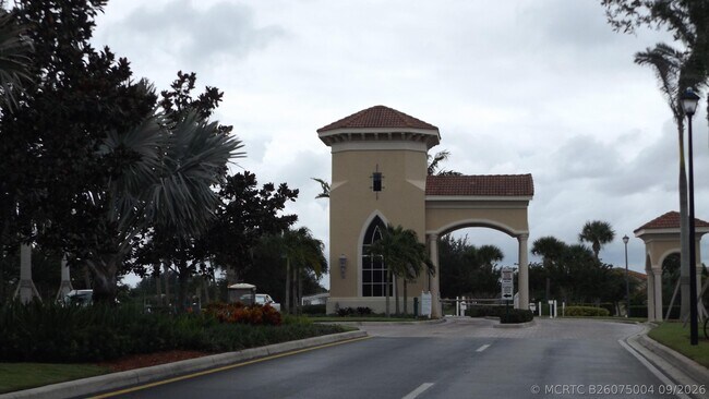 Building Photo - 6020 Spring Lake Terrace