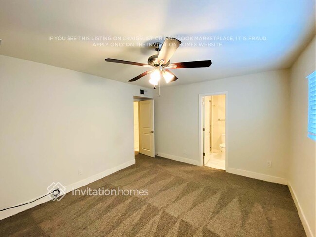 Building Photo - 4800 S Taylor Dr