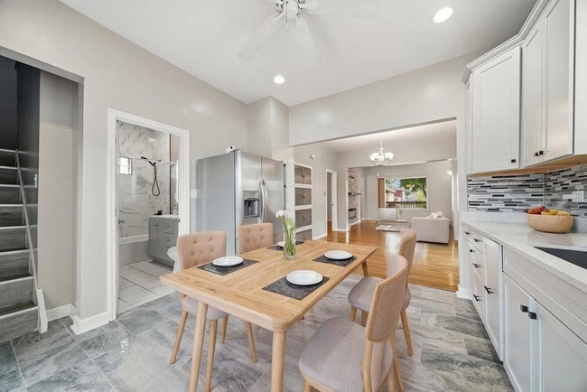 Building Photo - 11224 S Hermosa Ave