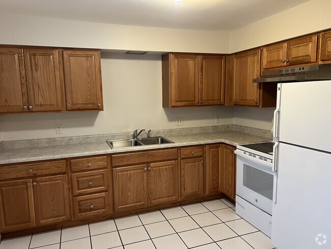 Building Photo - 516 Thoma Pl