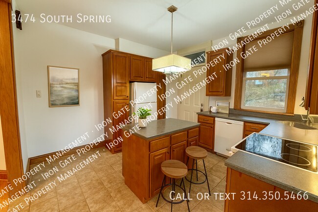 Building Photo - 3474 South Spring-