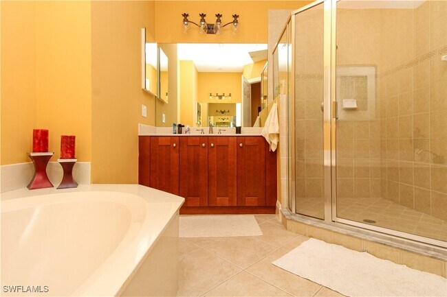 Building Photo - 9224 Campanile Cir
