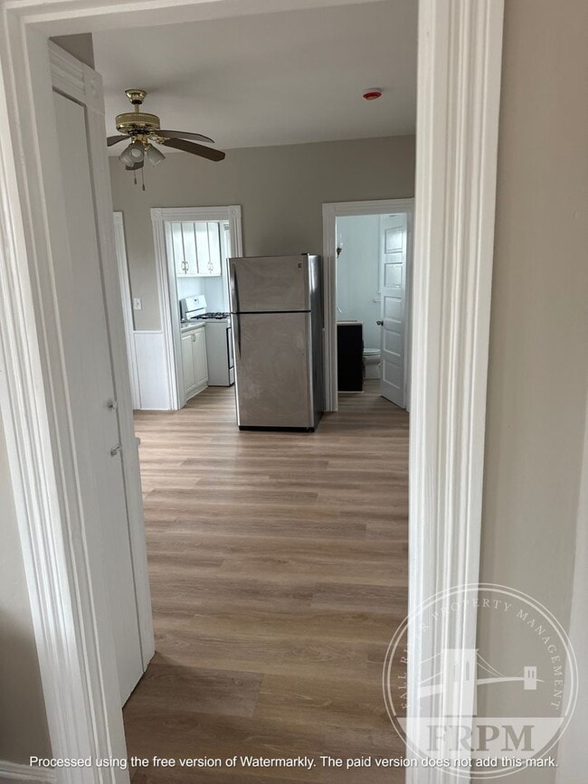 Building Photo - 33 16th St