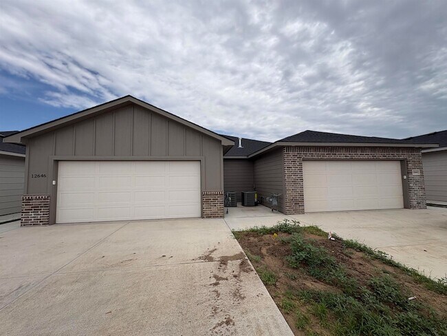 Building Photo - 12664 W Northstar Street