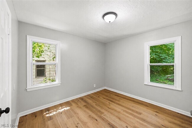 Building Photo - 20803 Kenyon Dr