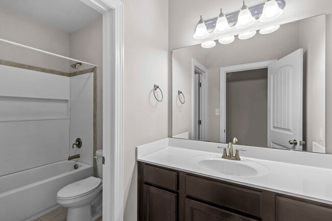 Building Photo - 1005 Clydesdale Ct