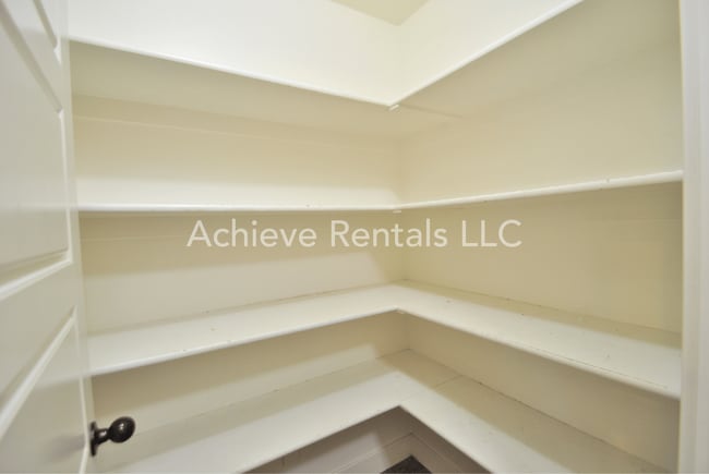 Building Photo - 2066 S 1400 W