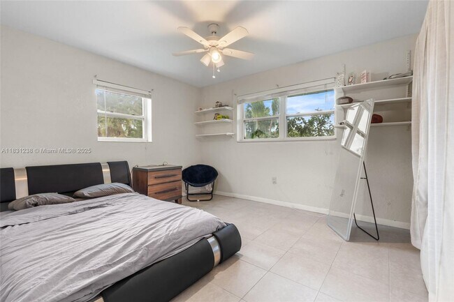 Building Photo - 8225 SW 117th Terrace