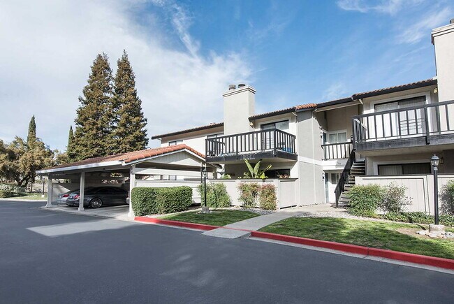 Building Photo - Foothill - Twin Creeks Condos