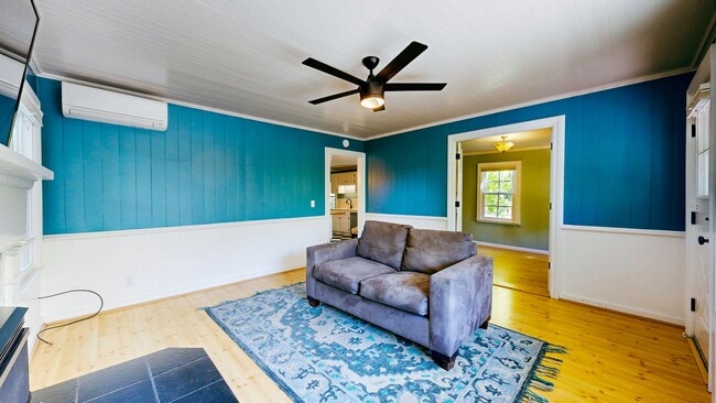 Building Photo - Country Charm Meets Vineyard Views! Two Bedroom Two bath with room to relax!