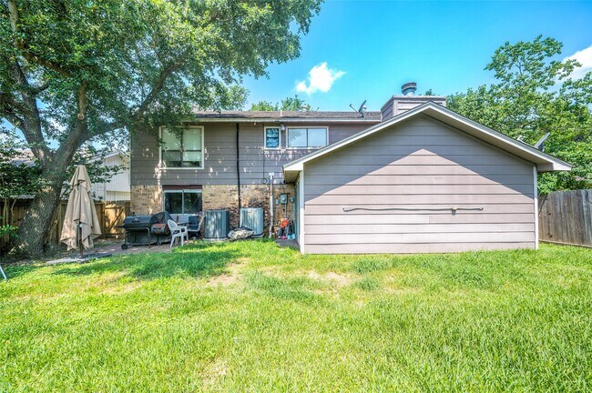 Building Photo - 4334 Kacee Dr