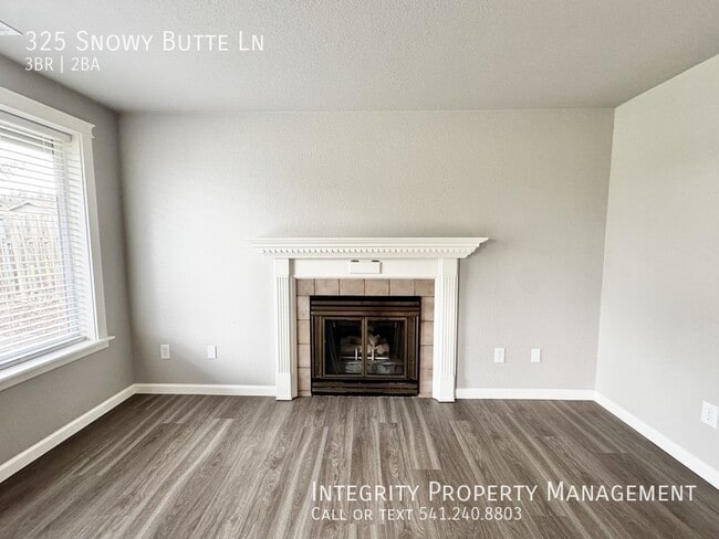 Building Photo - 325 Snowy Butte Ln