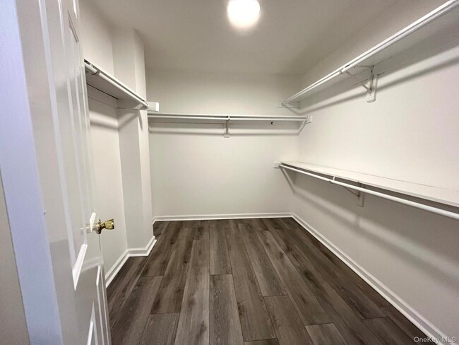 Building Photo - 7 Carroll Blvd