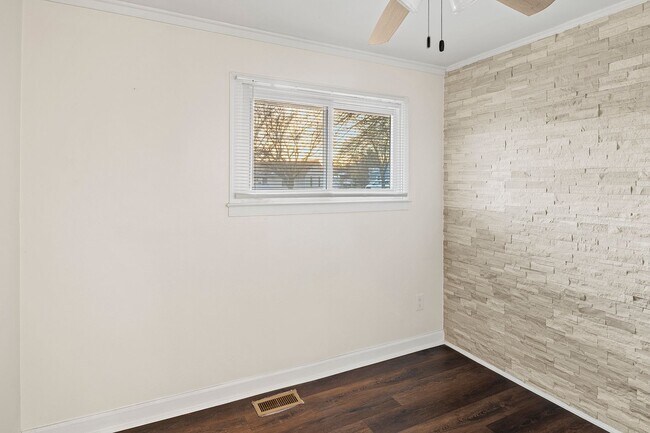 Building Photo - Laurel, MD