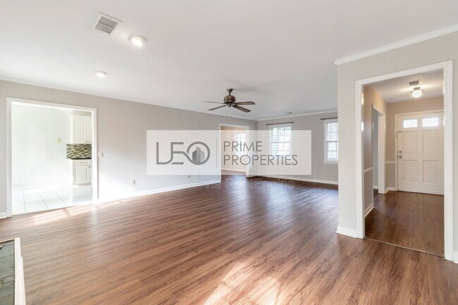 Building Photo - 2816 Deerwood Trail