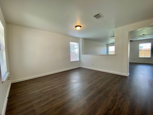 Building Photo - 6608 Ferrystone Pass