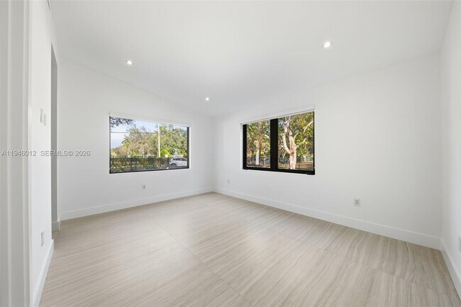 Building Photo - 8800 SW 118th St