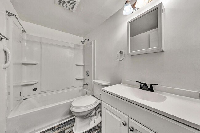 Building Photo - 5260 Crossbow Cir