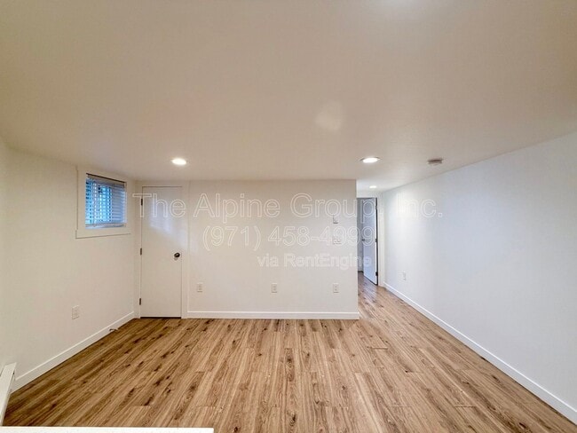Building Photo - 2803 SW 1st Ave