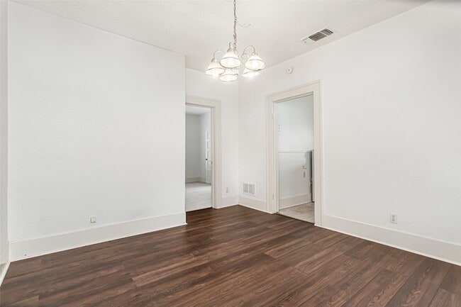 Building Photo - 316 W Avenue A