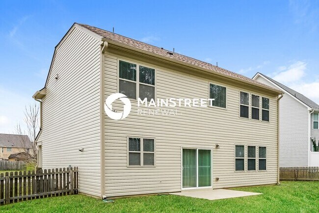 Building Photo - 4 Bedroom Pet-Friendly Home in GARNER, NC with Main Street Renewal