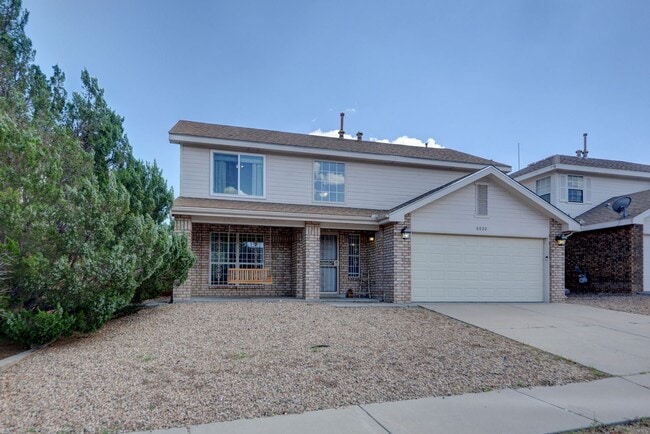 Building Photo - Fully Furnished 3-Bedroom Home Near Petroglyph Monument