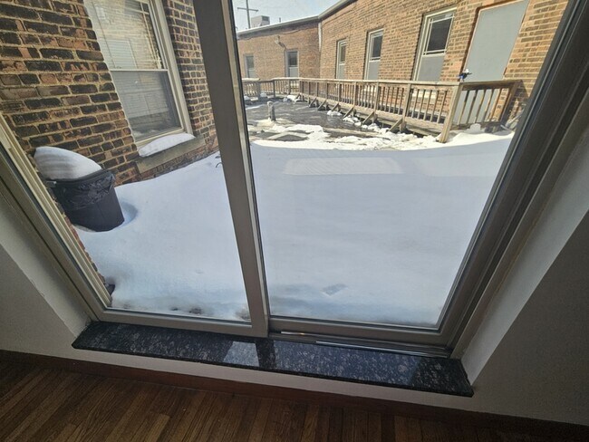 Building Photo - 2800 Mayfield Rd