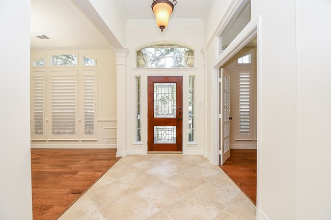 Building Photo - 2142 Morning Park Dr