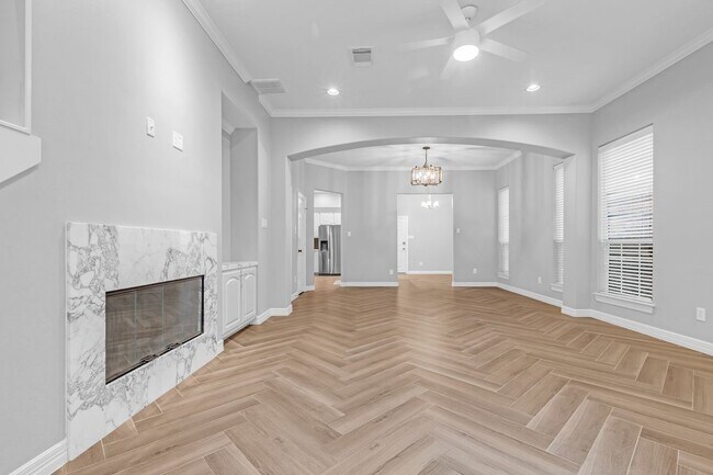 Building Photo - 13527 Brookbluff Ln