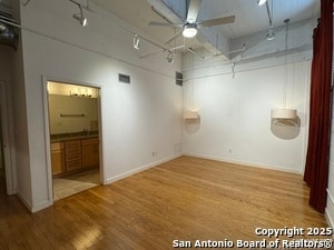 Building Photo - 1339 S Flores St