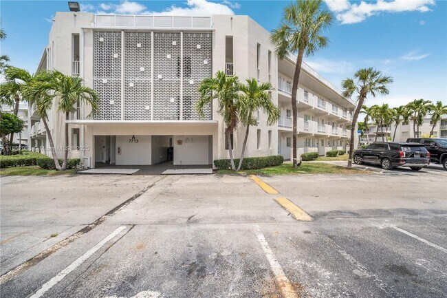 Building Photo - 7713 SW 88th St