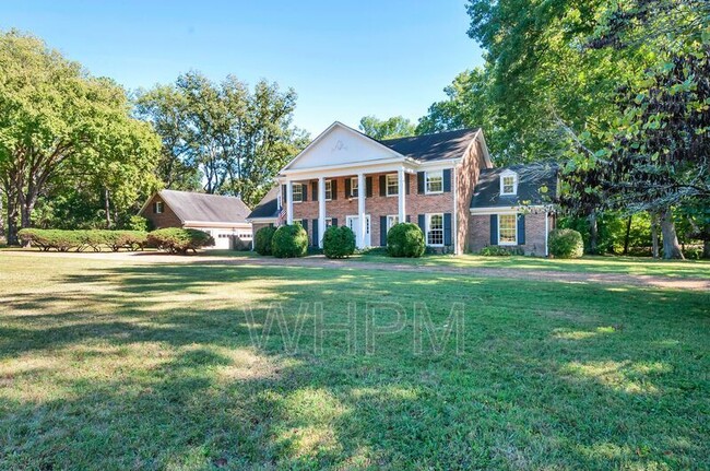 Building Photo - 1000 Chancery Ln