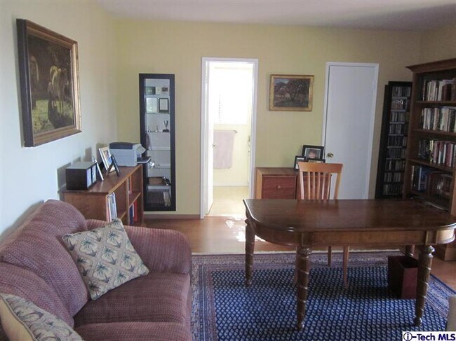 Building Photo - 2716 Ridgepine Dr