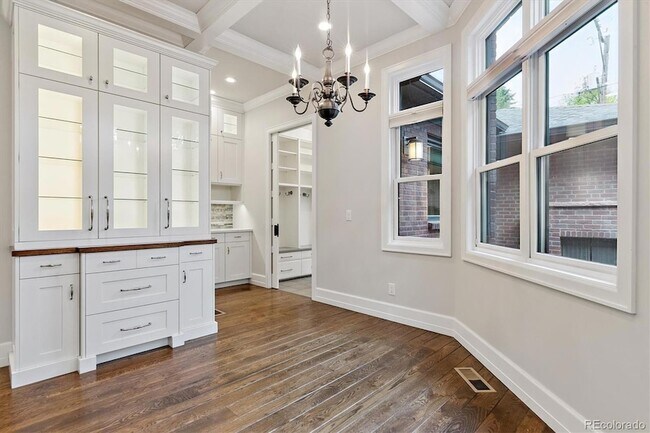 Building Photo - 510 High St