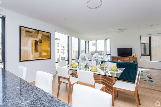 Building Photo - 1460 Tremont St