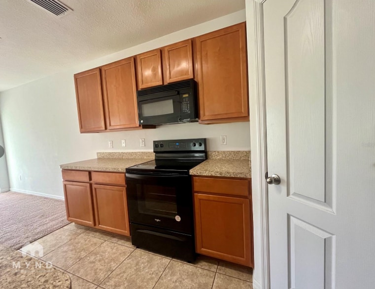 Building Photo - 741 Ashentree Dr