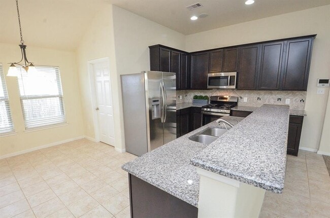 Building Photo - 21519 Crainfeld Dr