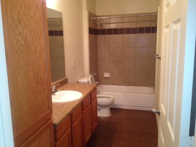 Building Photo - Mustang Heights