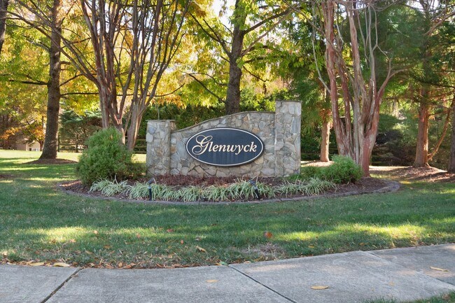 Building Photo - Charming 3 bed 2.5 bath Home in Huntersville!