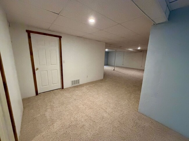 Building Photo - 3822 W 11th St