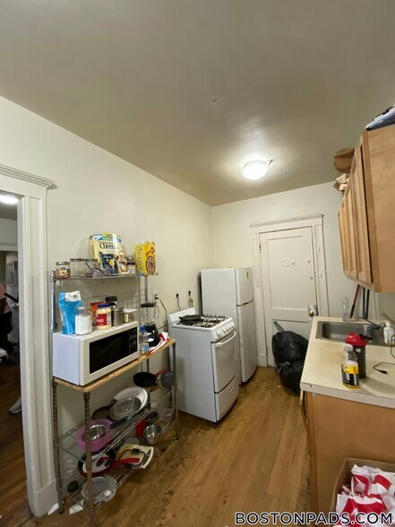 Building Photo - 1167 Boylston St