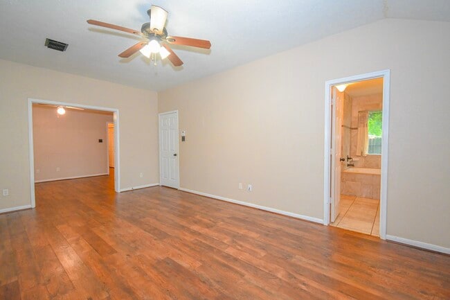 Building Photo - 16302 Ash Point Ln